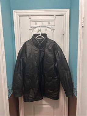 Men's Black Leather Shirt Jacket - Sleek Lightweight Coat